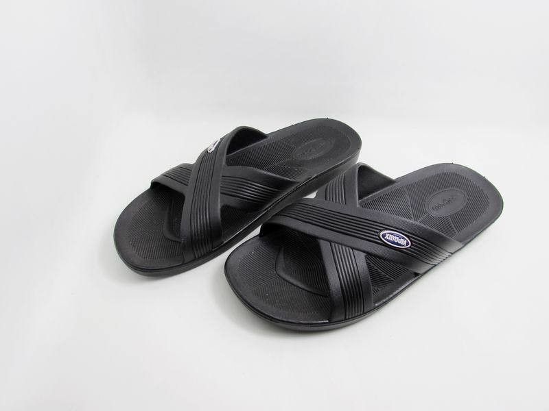Black Pvc Slippers Corrosion Resistance Anti Slip Protection Any Color Available